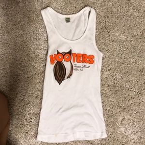 Hooter’s Tank Top